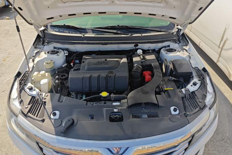 Used Soueast A5 Wing Dance 2019 1.5L Manual Luxury Edition China V Standard Engine Bay