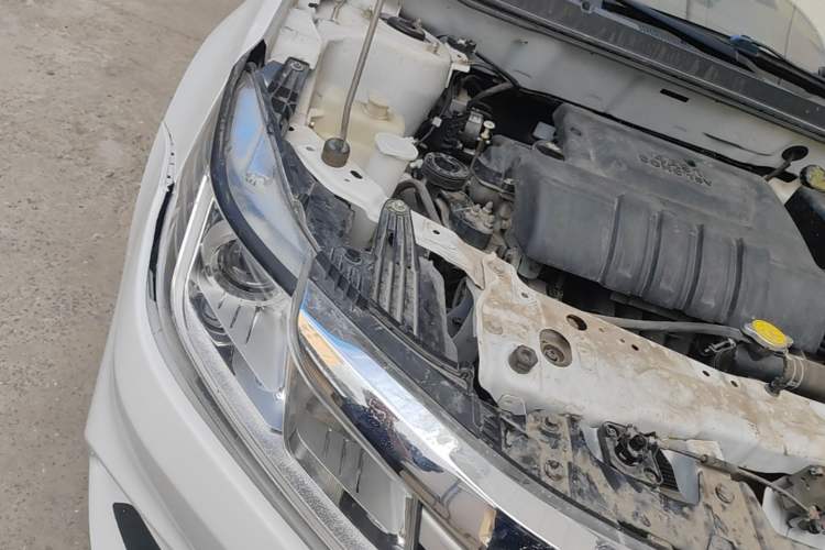 Used Soueast A5 Wing Dance 2019 1.5L CVT Wingzun Edition China VI compliant Engine Bay Right