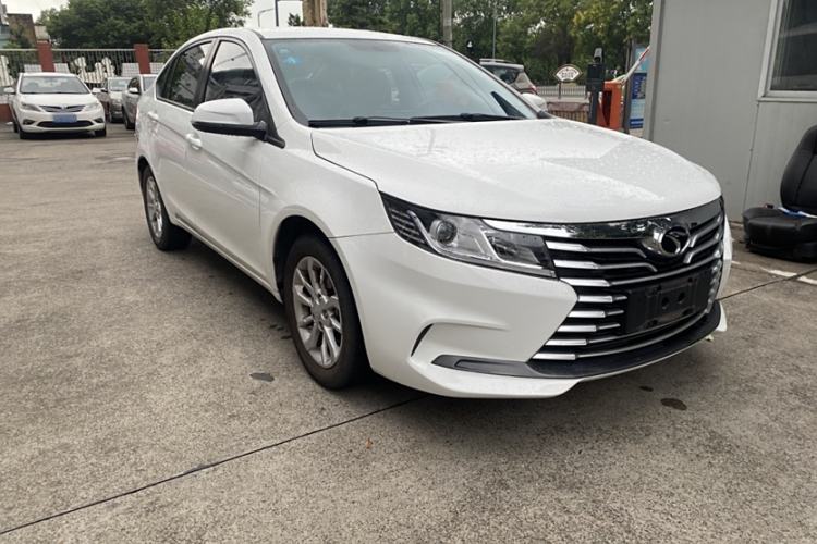 Used Soueast A5 Wing Dance 2019 1.5L Manual Luxury Version China V Standard Exterior 2