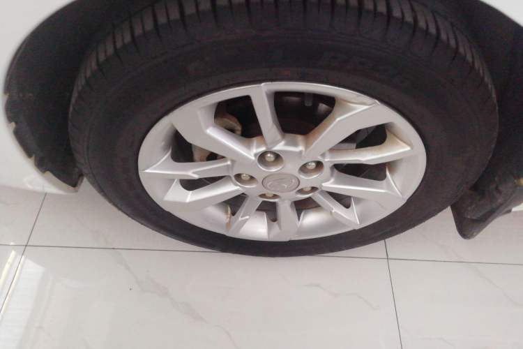 Used Soueast A5 Wing Dance 2019 1.5L Manual Luxury Version China V Standard Exterior 4