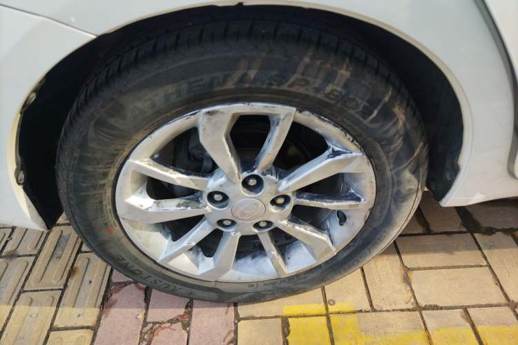 Used Soueast A5 Wing Dance 2019 1.5L CVT Luxury Edition China V Standard Exterior 8