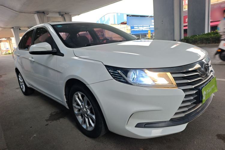 Used Soueast A5 Wing Dance 2019 1.5L Manual Eado Supreme Edition China VI Front Right 45 Deg
