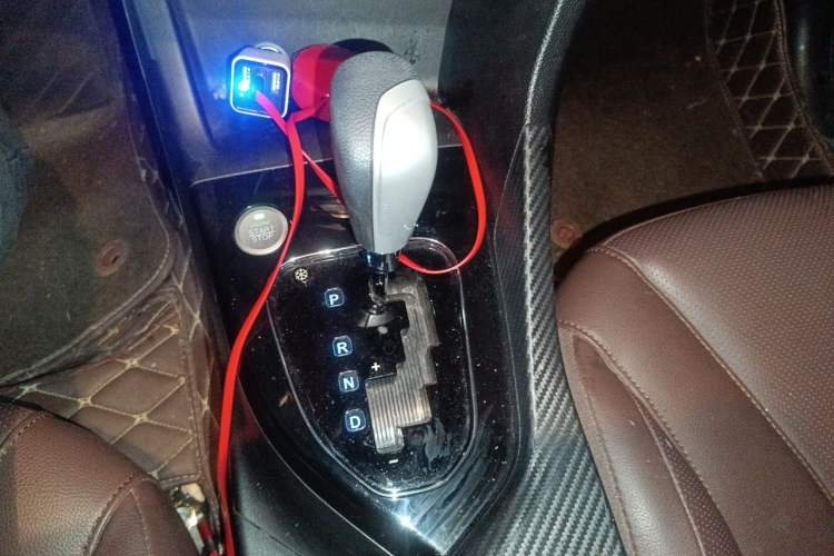 Used Soueast A5 Wing Dance 2019 1.5L CVT Flagship Edition China V Standard Gear Lever