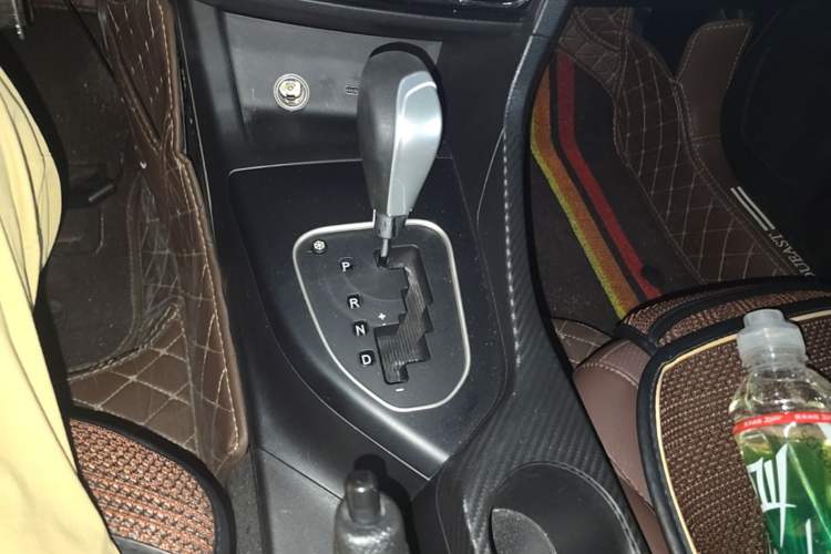 Used Soueast A5 Wing Dance 2019 1.5L CVT Wing豪 Edition China VI Standard Gear Lever