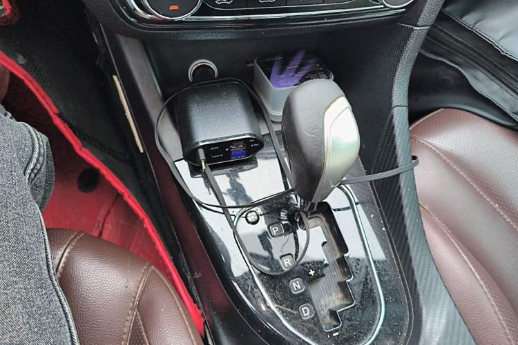 Used Soueast A5 Wing Dance 2019 1.5L CVT Luxury Edition China V Standard Gear Lever