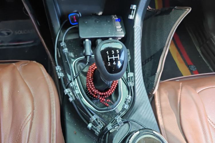 Used Soueast A5 Wing Dance 2019 1.5L Manual Luxury Edition China V Standard Gear Lever