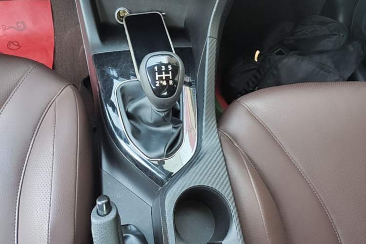Used Soueast A5 Wing Dance 2019 1.5L Manual Eado Supreme Edition China VI Gear Lever
