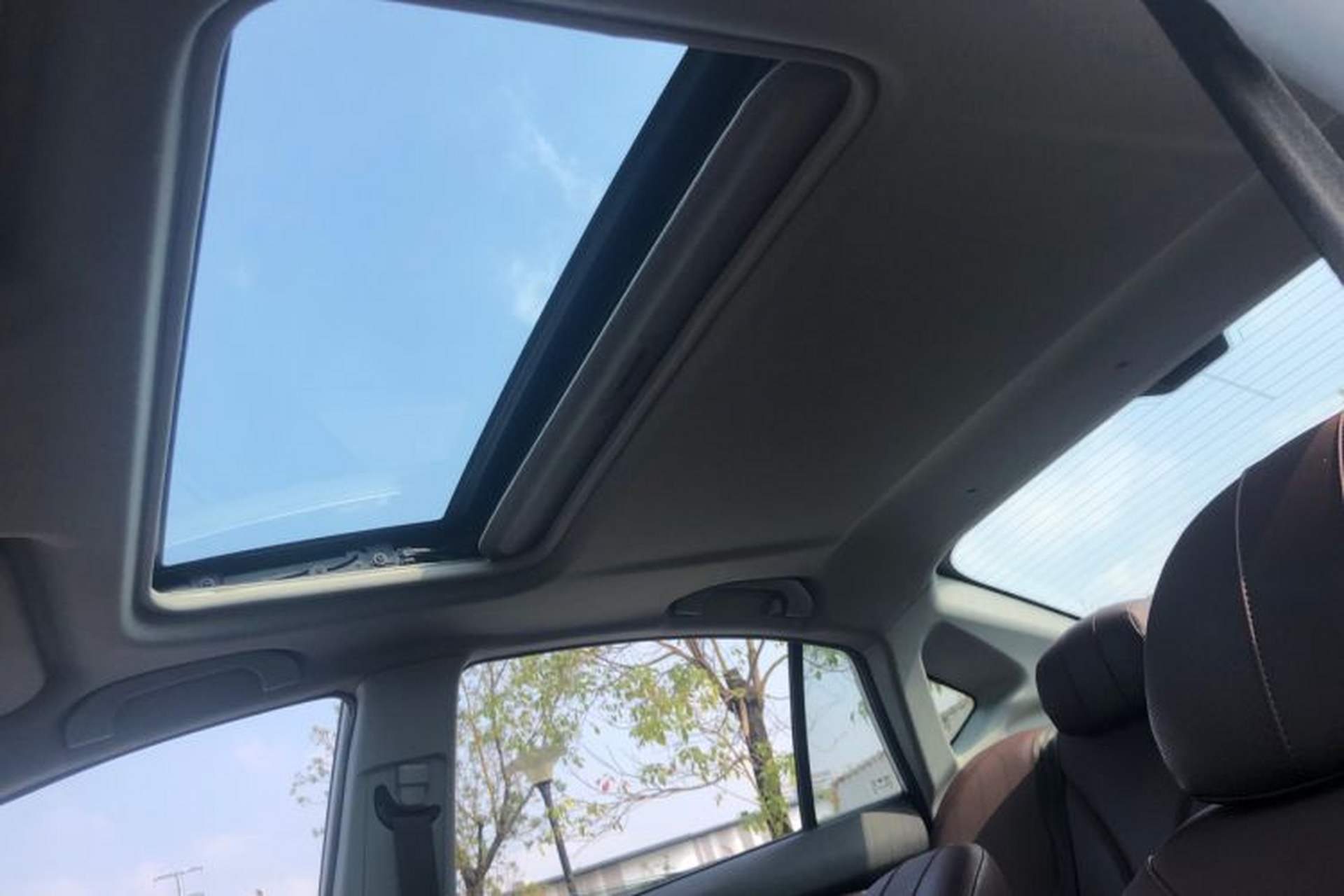 Used Soueast A5 Wing Dance 2019 1.5L CVT Wing Platinum Edition China VI Headliner