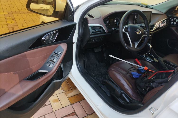Used Soueast A5 Wing Dance 2019 1.5L CVT Luxury Edition China V Standard Interior 3
