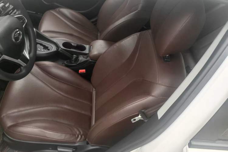 Used Soueast A5 Wing Dance 2019 1.5L CVT Wing豪 Edition China VI Standard Interior 3