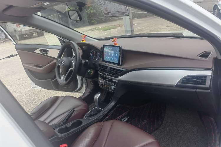 Used Soueast A5 Wing Dance 2019 1.5L CVT Wing豪 Edition China VI Standard Interior 3