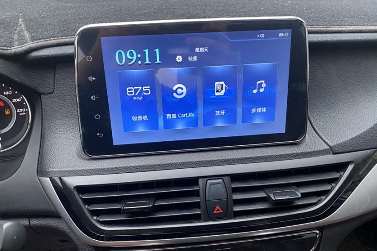Used Soueast A5 Wing Dance 2019 1.5L Manual Luxury Version China V Standard Interior 3