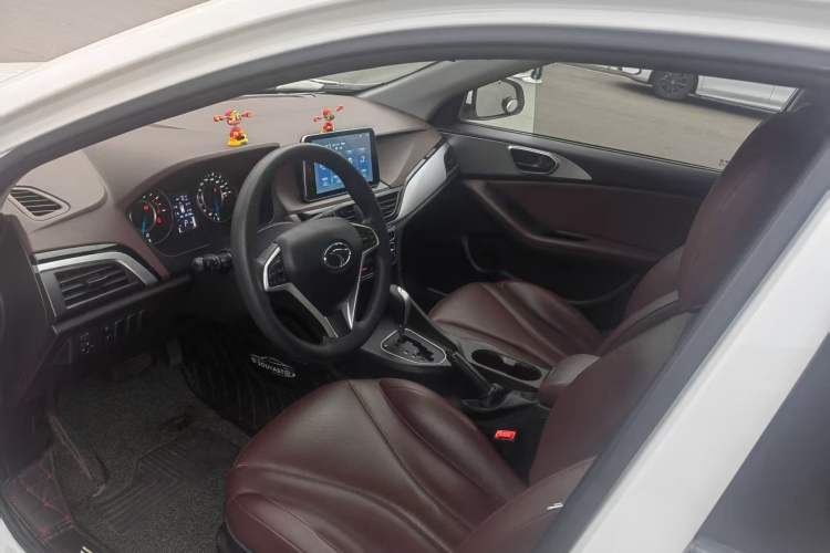 Used Soueast A5 Wing Dance 2019 1.5L CVT Wing豪 Edition China VI Standard Interior 4