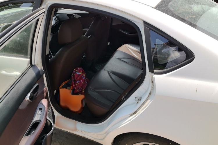 Used Soueast A5 Wing Dance 2019 1.5L Manual Luxury Version China V Standard Interior 4