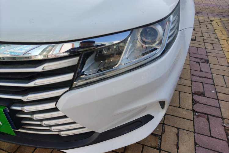 Used Soueast A5 Wing Dance 2019 1.5L CVT Luxury Edition China V Standard Left Front Headlight