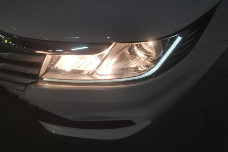 Used Soueast A5 Wing Dance 2019 1.5L CVT Wing豪 Edition China VI Standard Left Front Headlight