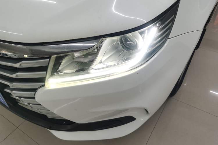 Used Soueast A5 Wing Dance 2019 1.5L Manual Luxury Version China V Standard Left Front Headlight