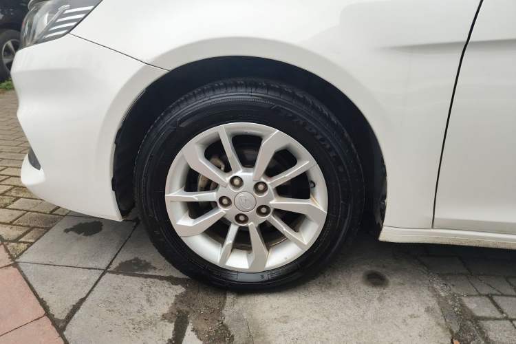 Used Soueast A5 Wing Dance 2019 1.5L Manual Luxury Edition China V Standard Left Front Wheel Hub
