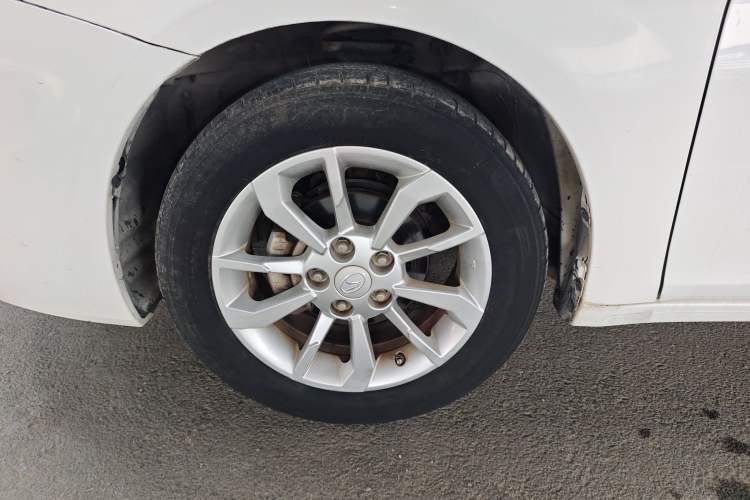 Used Soueast A5 Wing Dance 2019 1.5L Manual Eado Supreme Edition China VI Left Front Wheel Hub