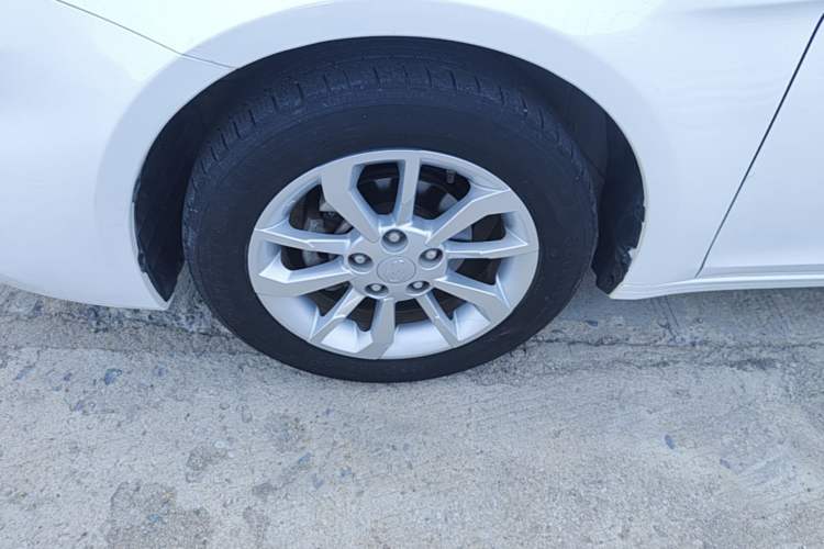 Used Soueast A5 Wing Dance 2019 1.5L Manual Eado Supreme Edition China VI Left Front Wheel Hub