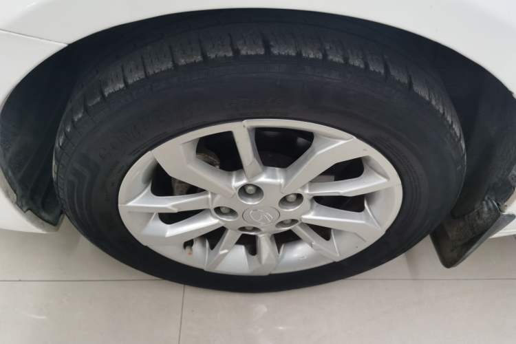 Used Soueast A5 Wing Dance 2019 1.5L Manual Luxury Version China V Standard Left Front Wheel Hub