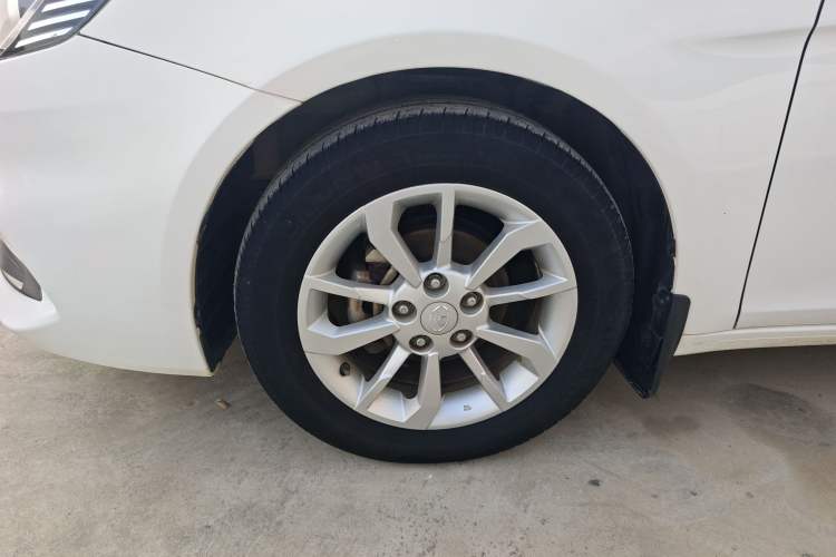Used Soueast A5 Wing Dance 2019 1.5L Manual E-Hawk Edition China VI Left Front Wheel Hub