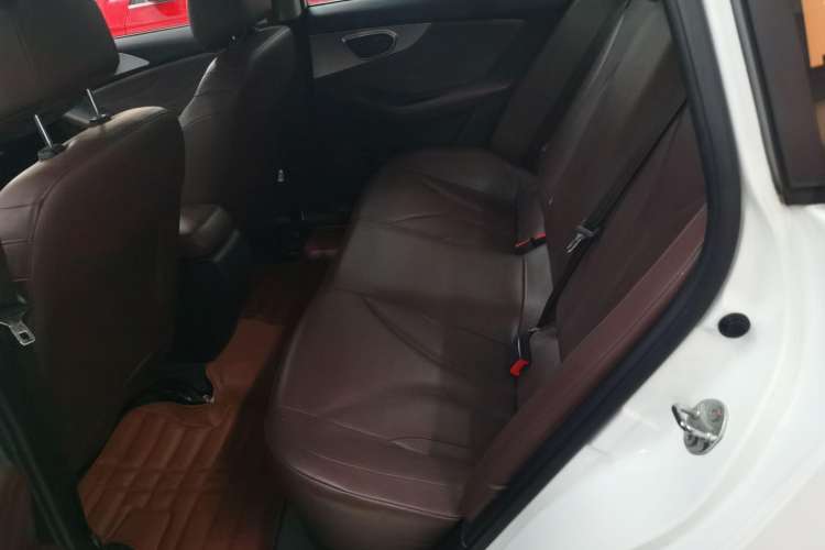Used Soueast A5 Wing Dance 2019 1.5L Manual Luxury Version China V Standard Left Rear Seat