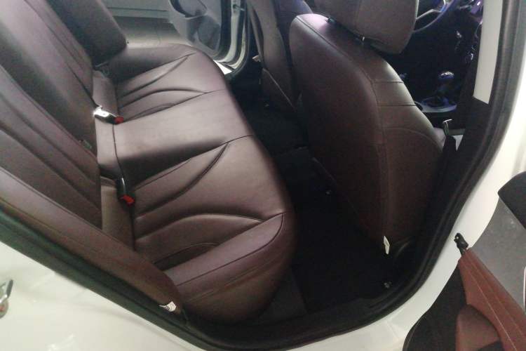 Used Soueast A5 Wing Dance 2019 1.5L Manual Luxury Version China V Standard Left Rear Seat
