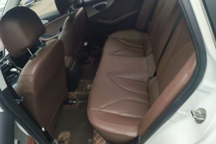 Used Soueast A5 Wing Dance 2019 1.5L CVT Wingzun Edition China VI compliant Left Rear Seat