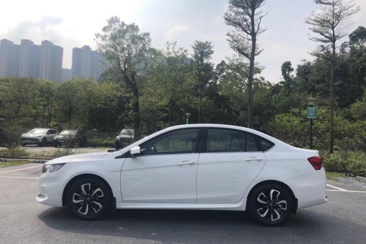 Used Soueast A5 Wing Dance 2019 1.5L CVT Wing Platinum Edition China VI Left Side