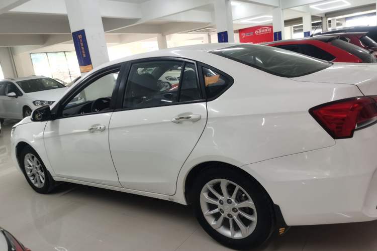 Used Soueast A5 Wing Dance 2019 1.5L Manual Luxury Version China V Standard Left Side
