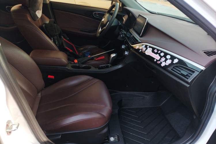 Used Soueast A5 Wing Dance 2019 1.5L CVT Luxury Edition China V Standard Right Front Seat
