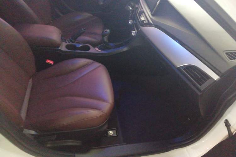 Used Soueast A5 Wing Dance 2019 1.5L Manual Luxury Version China V Standard Right Front Seat