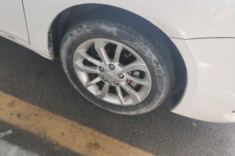 Used Soueast A5 Wing Dance 2019 1.5L Manual Luxury Version China V Standard Right Front Wheel Hub