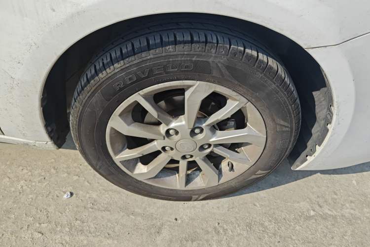 Used Soueast A5 Wing Dance 2019 1.5L Manual Luxury Edition China V Standard Right Front Wheel Hub