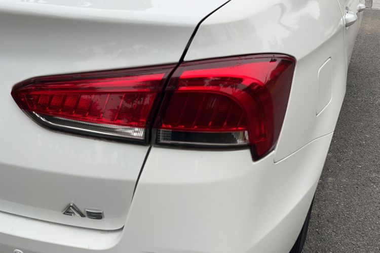 Used Soueast A5 Wing Dance 2019 1.5L Manual Luxury Version China V Standard Right Rear Taillight