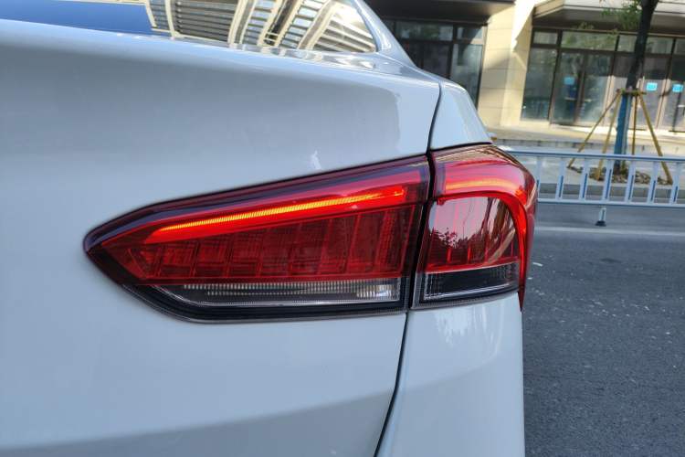 Used Soueast A5 Wing Dance 2019 1.5L Manual Flagship Version China V Standard Right Rear Taillight