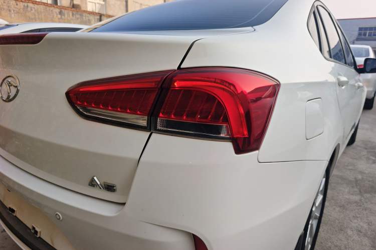 Used Soueast A5 Wing Dance 2019 1.5L Manual E-Hawk Edition China VI Right Rear Taillight