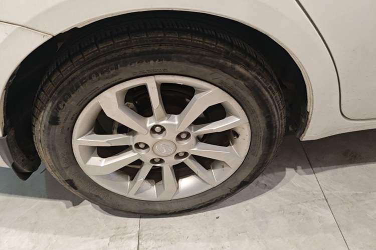 Used Soueast A5 Wing Dance 2019 1.5L Manual Luxury Version China V Standard Right Rear Wheel Hub