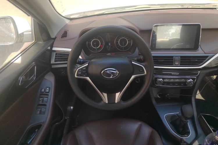 Used Soueast A5 Wing Dance 2019 1.5L Manual Eado Supreme Edition China VI Steering Wheel