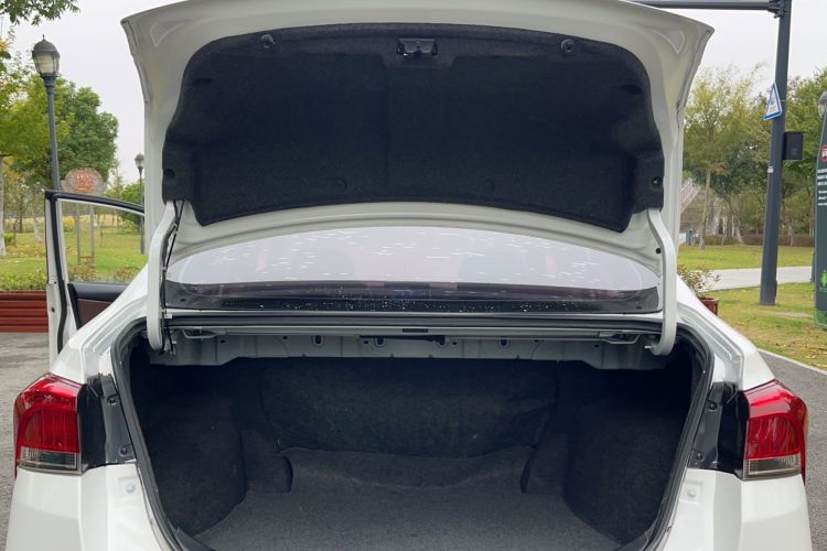 Used Soueast A5 Wing Dance 2019 1.5L Manual Luxury Version China V Standard Trunk