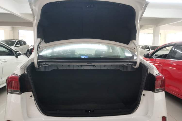 Used Soueast A5 Wing Dance 2019 1.5L Manual Luxury Version China V Standard Trunk