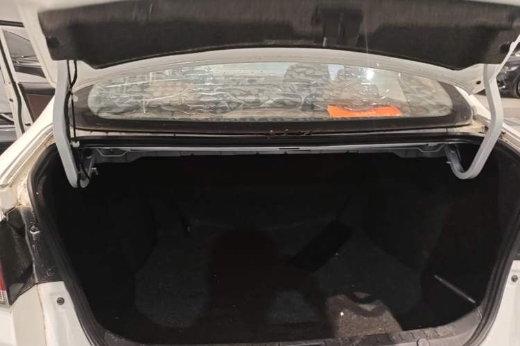 Used Soueast A5 Wing Dance 2019 1.5L Manual Luxury Version China V Standard Trunk