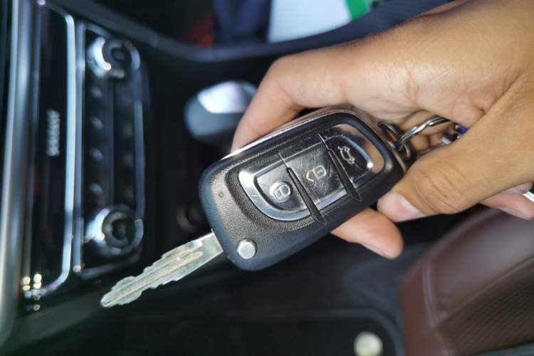 Used Soueast A5 Wing Dance 2019 1.5L CVT Wingzun Edition China VI compliant Vehicle Key