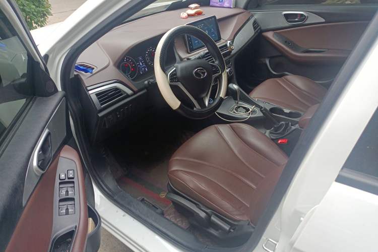Used Soueast A5 Wing Dance 2022 1.5L CVT Wing豪 Edition Driver Seat