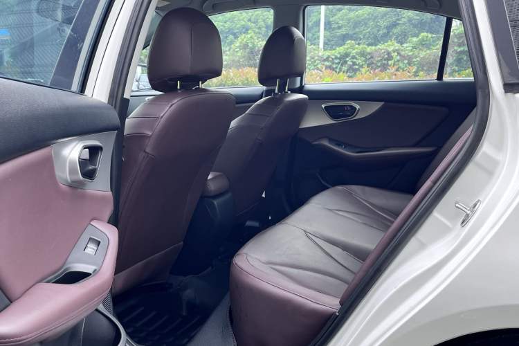 Used Soueast A5 Wing Dance 2022 1.5L CVT Wing豪 Edition Interior 1