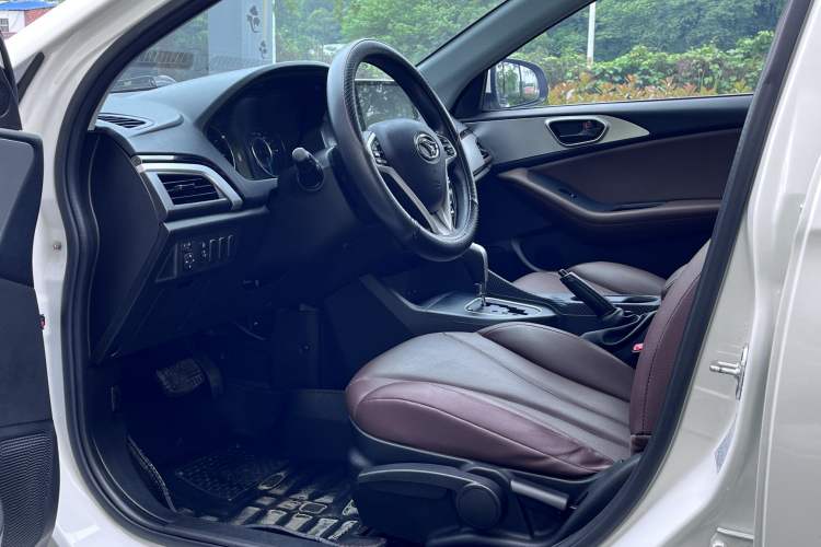 Used Soueast A5 Wing Dance 2022 1.5L CVT Wing豪 Edition Interior 2