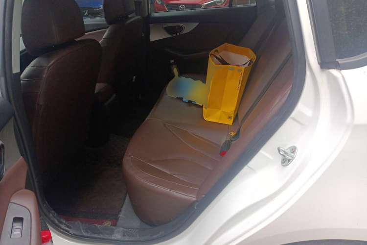 Used Soueast A5 Wing Dance 2022 1.5L CVT Wing豪 Edition Left Rear Seat