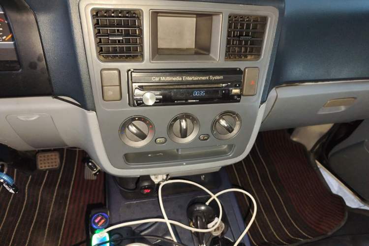 Used Soueast Delica 2008 2.0L Classic Edition Audio And AC Panel