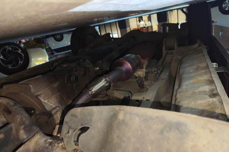 Used Soueast Delica 2008 2.0L Classic Edition Chassis Front Right